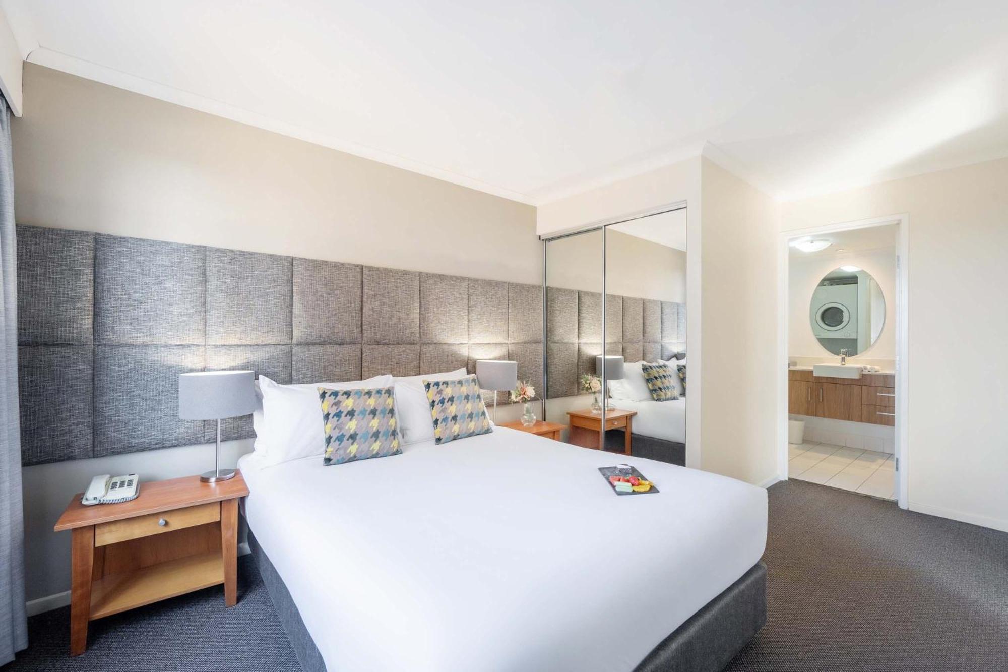 Mantra On Northbourne Aparthotel Κανμπέρα Εξωτερικό φωτογραφία