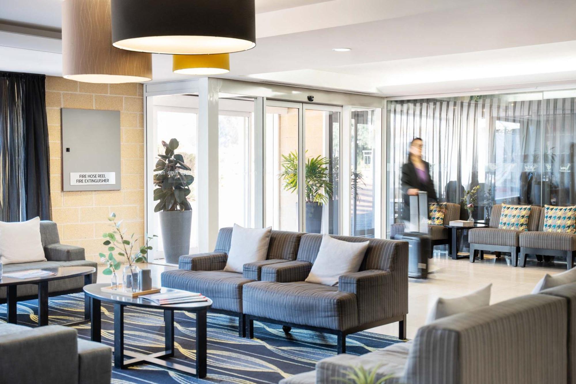 Mantra On Northbourne Aparthotel Κανμπέρα Εξωτερικό φωτογραφία